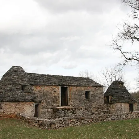 Monteils, 3 Pieces, 4 Personnes - Fr-1-601-139 Monteils (Aveyron)